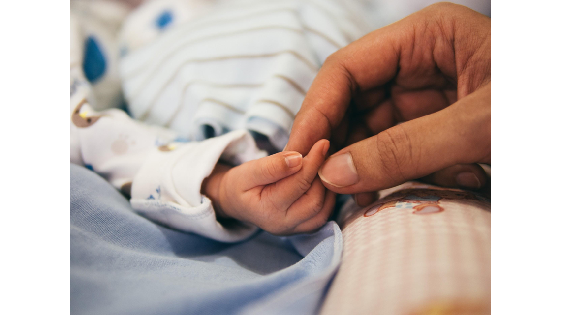 Apakah Virus Corona dapat Ditularkan dari Ibu ke Bayi yang Baru Lahir?